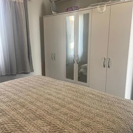 Ecological House מלון