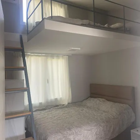 Ecological House ספריהיסאר
